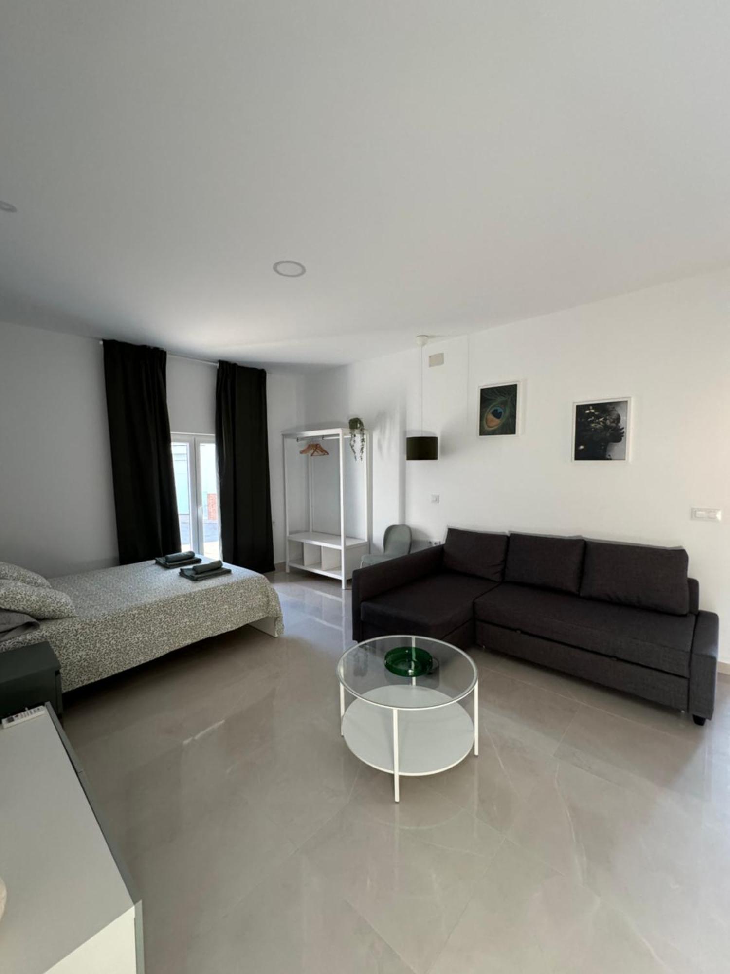 La Casa De Rosita Apartment Fuente del Maestre Luaran gambar